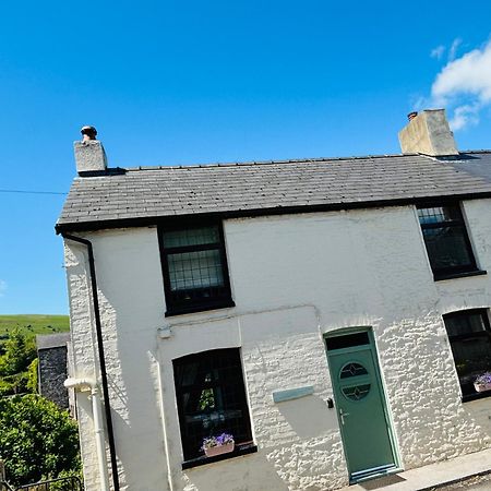 Glan-Yr-Afon Cottage Two Bedrooms Sennybridge Bagian luar foto