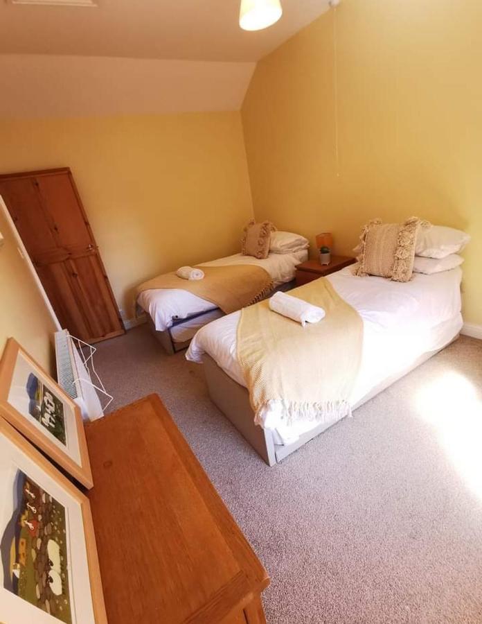 Glan-Yr-Afon Cottage Two Bedrooms Sennybridge Bagian luar foto