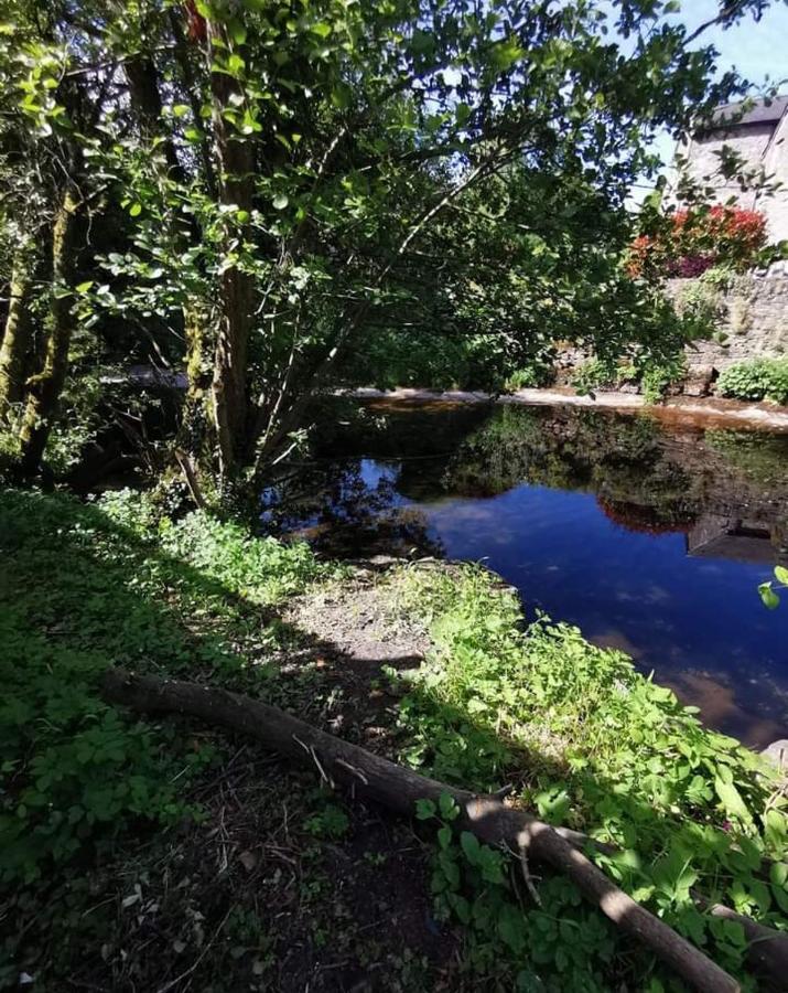 Glan-Yr-Afon Cottage Two Bedrooms Sennybridge Bagian luar foto